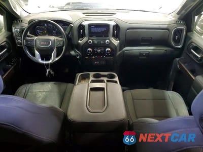 Zdjęcie 8 z 13 samochodu: 2019 GMC SIERRA K1500 SLE VIN:1GTR9BEK7KZ311040 - miniatura