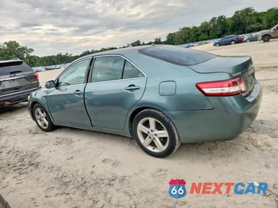 Drugie zdjęcie samochodu z przodu: 2010 TOYOTA CAMRY LE VIN:4T1BF3EK6AU514945 - miniatura