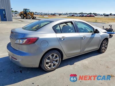 Trzecie zdjęcie samochodu z tyłu: 2013 MAZDA 3 I VIN:JM1BL1TG2D1734654 - miniatura