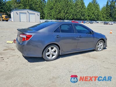 Trzecie zdjęcie samochodu z tyłu: 2013 TOYOTA CAMRY SE VIN:4T1BF1FK7DU648872 - miniatura