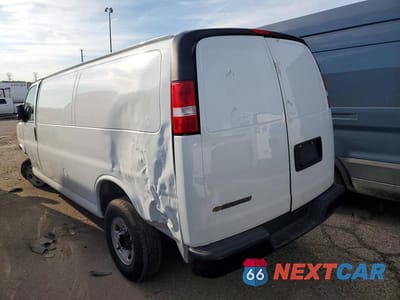 Drugie zdjęcie samochodu z przodu: 2023 CHEVROLET EXPRESS G2500 VIN:1GCWGBFP5P1175337 - miniatura