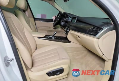 Piąte zdjęcie samochodu w środku: 2015 BMW X5 XDRIVE35I VIN:5UXKR0C54F0K59653 - miniatura
