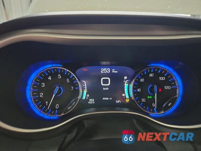 Zdjęcie 9 z 13 samochodu: 2025 CHRYSLER PACIFICA SELECT VIN:2C4RC1BG9SR548375 - miniatura