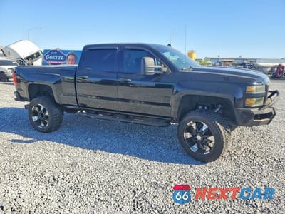 Czwarte zdjęcie samochodu z boku: 2015 CHEVROLET SILVERADO K3500 LT VIN:1GC4KZC87FF183453 - miniatura
