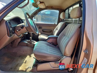 Zdjęcie 7 z 12 samochodu: 2000 TOYOTA TACOMA BASE VIN:4TAPM62N1YZ588492 - miniatura