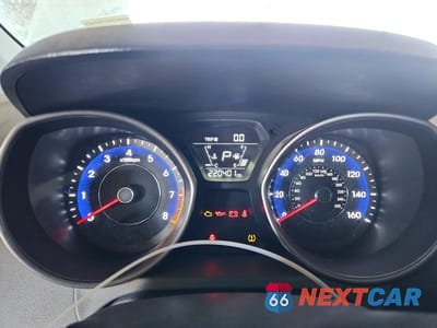 Zdjęcie 9 z 12 samochodu: 2014 HYUNDAI ELANTRA SE VIN:5NPDH4AE9EH516945 - miniatura