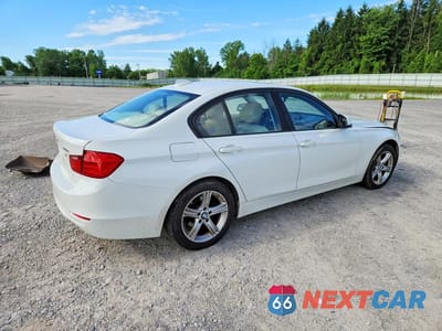 Trzecie zdjęcie samochodu z tyłu: 2013 BMW 328 XI SULEV VIN:WBA3B5G5XDNS02856 - miniatura