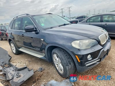 Czwarte zdjęcie samochodu z boku: 2010 BMW X5 XDRIVE48I VIN:5UXFE8C53AL311244 - miniatura
