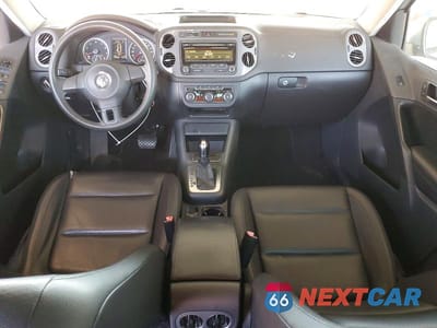 Zdjęcie 8 z 12 samochodu: 2012 VOLKSWAGEN TIGUAN S VIN:WVGAV7AX6CW547751 - miniatura
