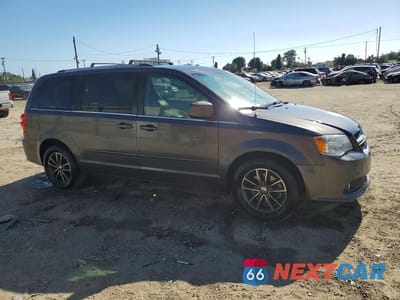 Czwarte zdjęcie samochodu z boku: 2017 DODGE GRAND CARAVAN SXT VIN:2C4RDGCG3HR814710 - miniatura