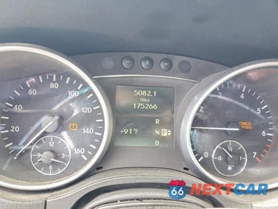Zdjęcie 9 z 13 samochodu: 2009 MERCEDES-BENZ ML 350 VIN:4JGBB86E19A478077 - miniatura