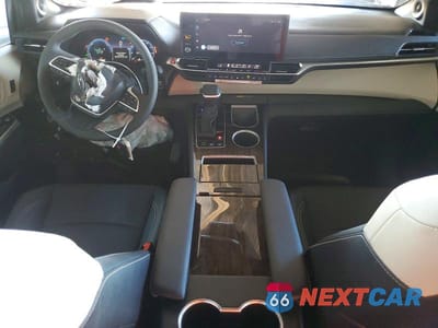Zdjęcie 8 z 13 samochodu: 2026 TOYOTA SIENNA PLATINUM 7-PASSENGER VIN:5TDESKFC3TS251125 - miniatura
