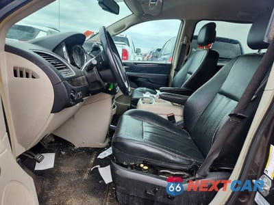 Zdjęcie 7 z 13 samochodu: 2016 CHRYSLER TOWN & COUNTRY TOURING VIN:2C4RC1BG4GR156265 - miniatura