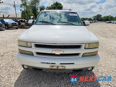 Piąte zdjęcie samochodu w środku: 2002 CHEVROLET TAHOE K1500 VIN:1GNEK13Z02R297261 - miniatura