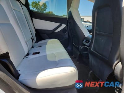 Zdjęcie 10 z 13 samochodu: 2020 TESLA MODEL Y VIN:5YJYGDEE6LF023749 - miniatura