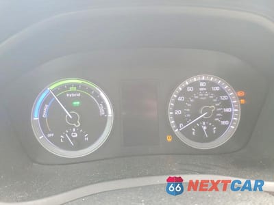 Zdjęcie 9 z 12 samochodu: 2019 HYUNDAI SONATA HYBRID SE VIN:KMHE24L37KA088339 - miniatura