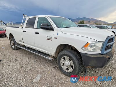 Czwarte zdjęcie samochodu z boku: 2014 RAM 2500 ST VIN:3C6TR5HT5EG120952 - miniatura