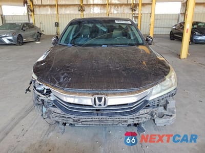 Piąte zdjęcie samochodu w środku: 2017 HONDA ACCORD EX VIN:1HGCR2F79HA099265 - miniatura
