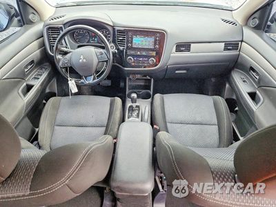 Zdjęcie 8 z 13 samochodu: 2016 MITSUBISHI OUTLANDER SE VIN:JA4AZ3A31GZ003199 - miniatura