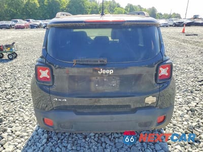 Zdjęcie 6 z 13 samochodu: 2017 JEEP RENEGADE SPORT VIN:ZACCJBAB2HPF86227 - miniatura