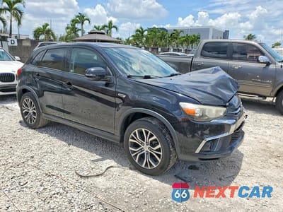 Czwarte zdjęcie samochodu z boku: 2019 MITSUBISHI OUTLANDER SPORT SE VIN:JA4AP4AU4KU014644 - miniatura