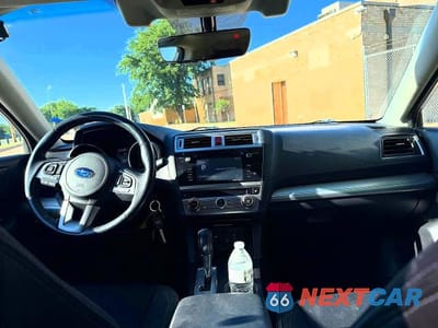 Zdjęcie 9 z 10 samochodu: 2017 SUBARU LEGACY 2.5I PREMIUM VIN:4S3BNAH66H3015914 - miniatura