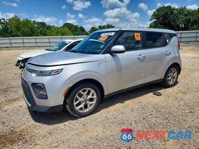 2020 KIA SOUL S KNDJ23AU6L7732940 - główne zdjęcie licytacji z USA - miniatura