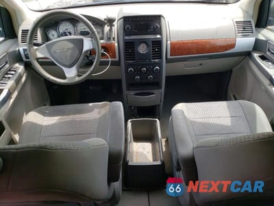 Zdjęcie 8 z 13 samochodu: 2008 CHRYSLER TOWN & COUNTRY TOURING VIN:2A8HR54P48R652837 - miniatura
