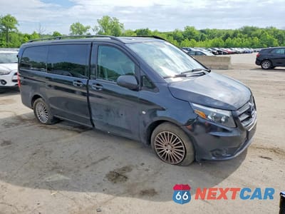 Czwarte zdjęcie samochodu z boku: 2017 MERCEDES-BENZ METRIS VIN:WDAPG2EE4H3310918 - miniatura