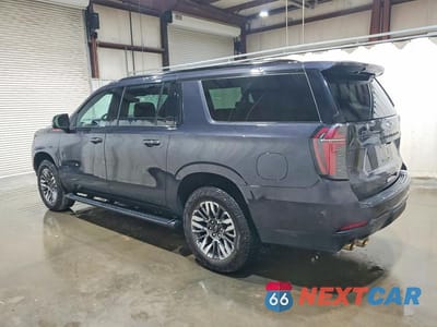 Drugie zdjęcie samochodu z przodu: 2025 CHEVROLET SUBURBAN K1500 Z71 VIN:1GNS6DRD4SR220719 - miniatura