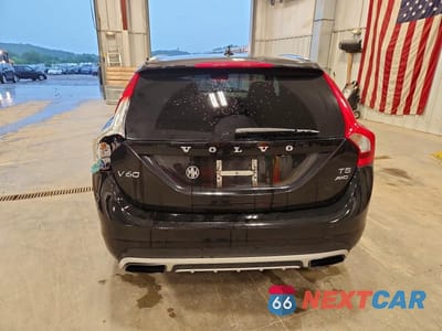 Zdjęcie 6 z 12 samochodu: 2017 VOLVO V60 CROSS COUNTRY PREMIER VIN:YV440MWK8H1035695 - miniatura