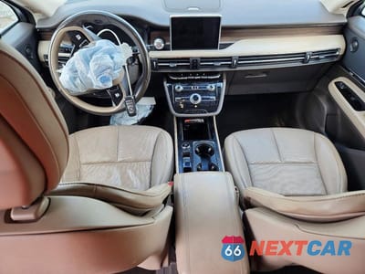 Zdjęcie 8 z 13 samochodu: 2020 LINCOLN CORSAIR RESERVE VIN:5LMCJ2C94LUL01277 - miniatura