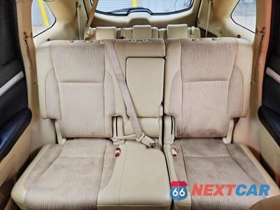 Zdjęcie 10 z 14 samochodu: 2019 TOYOTA HIGHLANDER LE PLUS VIN:5TDZZRFH4KS294484 - miniatura