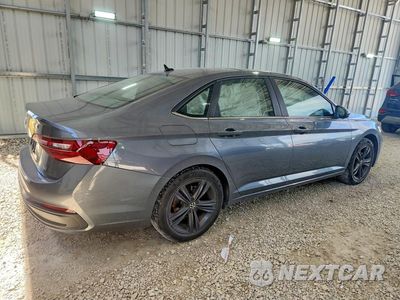 Trzecie zdjęcie samochodu z tyłu: 2024 VOLKSWAGEN JETTA SE VIN:3VW7M7BU1RM061747 - miniatura