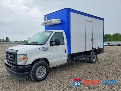 2024 FORD E350 REFRIGERATED BOX TRUCK 1FDWE3FNXRDD19567 - główne zdjęcie licytacji z USA - miniatura