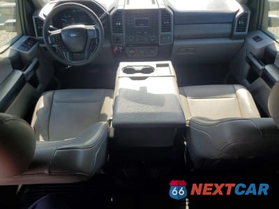 Zdjęcie 8 z 12 samochodu: 2017 FORD F350 SUPER DUTY VIN:1FD8W3HT7HEC41582 - miniatura