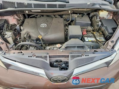 Zdjęcie 12 z 13 samochodu: 2019 TOYOTA SIENNA XLE 8-PASSENGER VIN:5TDYZ3DC2KS976750 - miniatura
