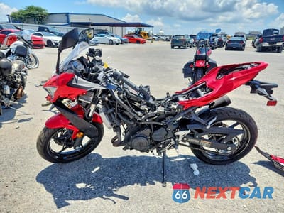 Trzecie zdjęcie samochodu z tyłu: 2021 KAWASAKI EX400 VIN:JKAEXKG19MDAB5874 - miniatura