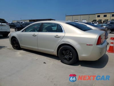 Drugie zdjęcie samochodu z przodu: 2010 CHEVROLET MALIBU LS VIN:1G1ZA5EB2AF111992 - miniatura