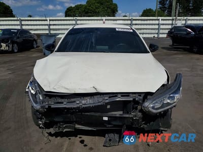 Piąte zdjęcie samochodu w środku: 2021 KIA FORTE GT LINE VIN:3KPF34AD7ME265036 - miniatura