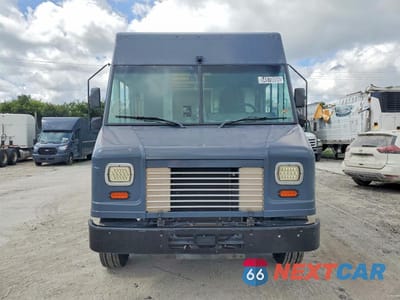 Piąte zdjęcie samochodu w środku: 2021 FORD F59 DELIVERY TRUCK VIN:1F65F5KN4M0A01736 - miniatura