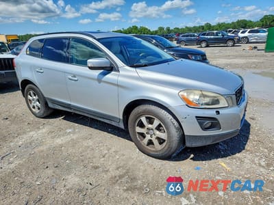 Czwarte zdjęcie samochodu z boku: 2010 VOLVO XC60 VIN:YV4982DLXA2066526 - miniatura