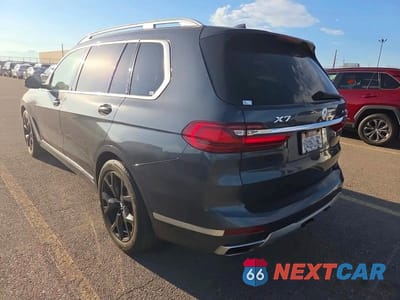 Trzecie zdjęcie samochodu z tyłu: 2019 BMW X7 XDRIVE50I VIN:5UXCX4C53KLS35998 - miniatura
