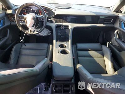 Zdjęcie 8 z 13 samochodu: 2023 PORSCHE TAYCAN VIN:WP0AA2Y19PSA12658 - miniatura