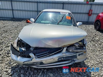 Piąte zdjęcie samochodu w środku: 2001 TOYOTA CAMRY LE V6 VIN:JT2BF22K110294181 - miniatura