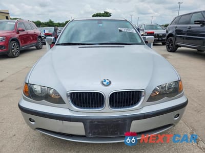 Piąte zdjęcie samochodu w środku: 2004 BMW 325 I VIN:WBAEV33404KR27451 - miniatura