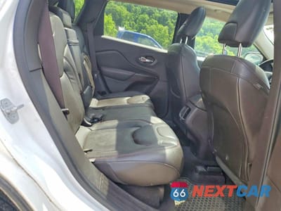 Zdjęcie 11 z 13 samochodu: 2014 JEEP CHEROKEE TRAILHAWK VIN:1C4PJMBSXEW153314 - miniatura