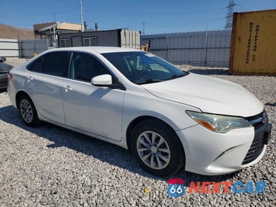 Czwarte zdjęcie samochodu z boku: 2016 TOYOTA CAMRY LE VIN:4T4BF1FK7GR538544 - miniatura