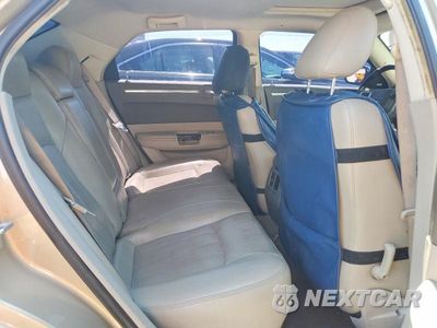 Zdjęcie 10 z 12 samochodu: 2008 CHRYSLER 300C VIN:2C3KA63H48H281791 - miniatura