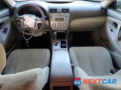 Zdjęcie 8 z 12 samochodu: 2007 TOYOTA CAMRY LE VIN:JTNBE46K673122070 - miniatura